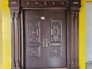 Cửa Thép Vân Gỗ Có Bị Gì Không | Lý Giải Và Lưu Ý Cần Biết